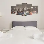 Guesthost - Cozy Balcony Meda *