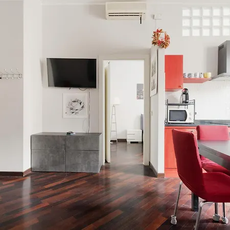 Guesthost - Cozy Balcony Meda * ميلان