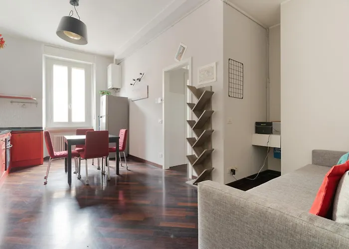 Guesthost - Cozy Balcony Meda * ميلان